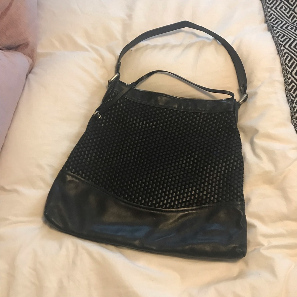 KENNETH COLE woven black leather shoulder bag